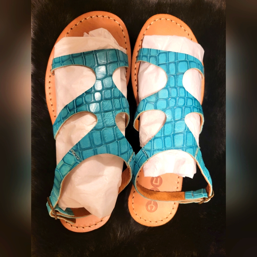 NWOB Genuine ITALIAN Leather Gladiator Sandals (size 37)